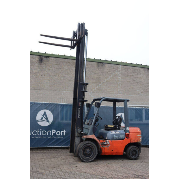 2002 Toyota 02-7FDF30-46418665