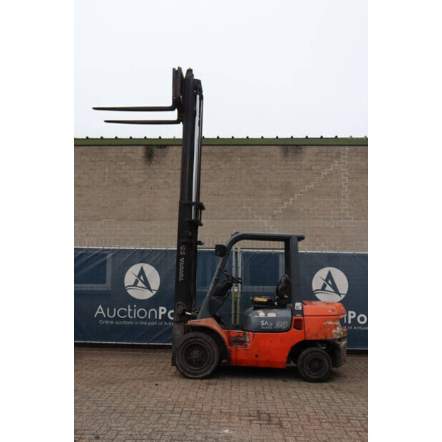 2002 Toyota 02-7FDF30-46418666