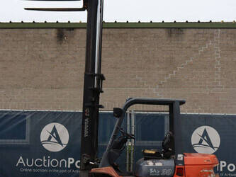 2002-toyota-02-7fdf30-1439501-46418666