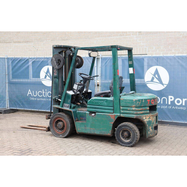 1991 تويوتا 02-5FD-F25-46418671