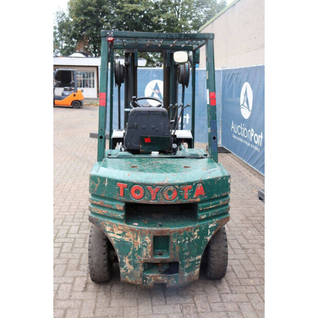 1991 تويوتا 02-5FD-F25-46418673