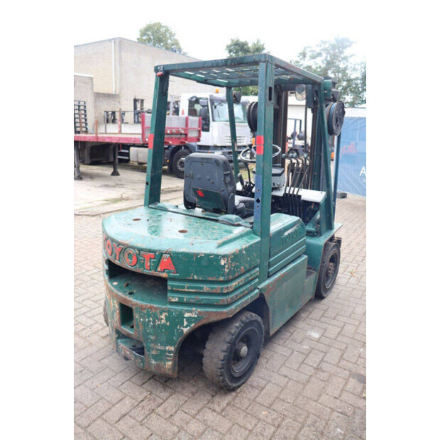 1991 تويوتا 02-5FD-F25-46418674