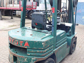 1991-toyota-02-5fd-f25-1439502-46418674