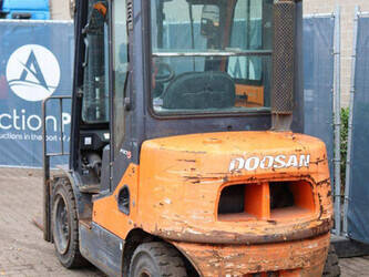 2013-doosan-d30s-5-1439505-46418776