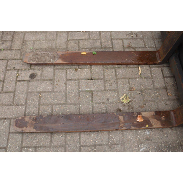 2013 Doosan D30S-5-46418783