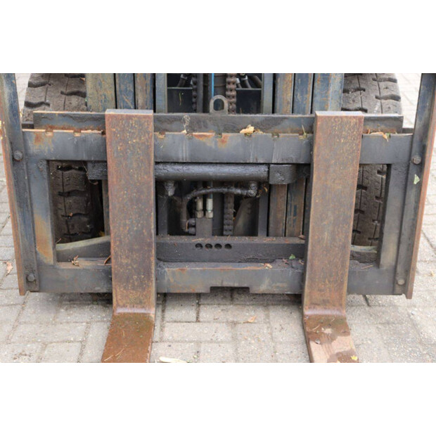 2013 Doosan D30S-5-46418784