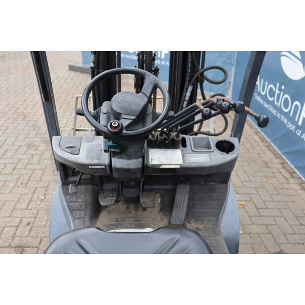 2013 Toyota 02-8FDF18-46418830