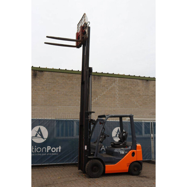 2013 Toyota 02-8FDF18-46418844