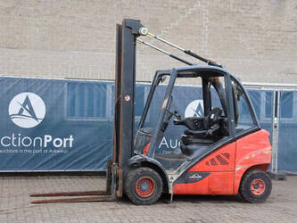 Image for LIFTS 2016 Linde H20D-02/600