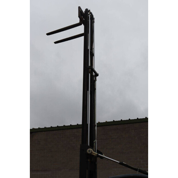 2016 Linde H20D-02/600-46418880