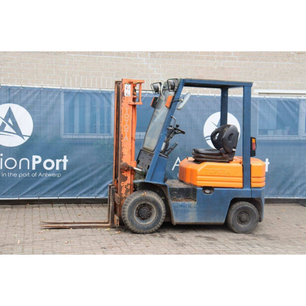 1992 Toyota 02-5FD 15-46418883