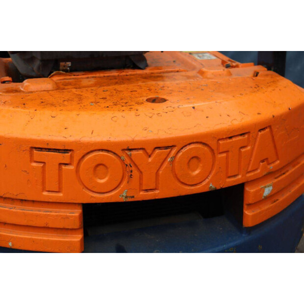 1992 Toyota 02-5FD 15-46418899