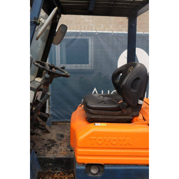 1992 Toyota 02-5FD 15-46418903