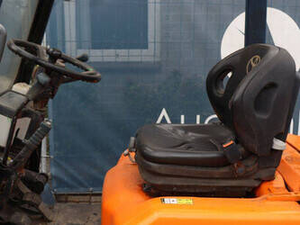 1992-toyota-02-5fd-15-1439508-46418903