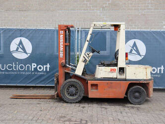 1990-nissan-eh02a25-1439510-46418956