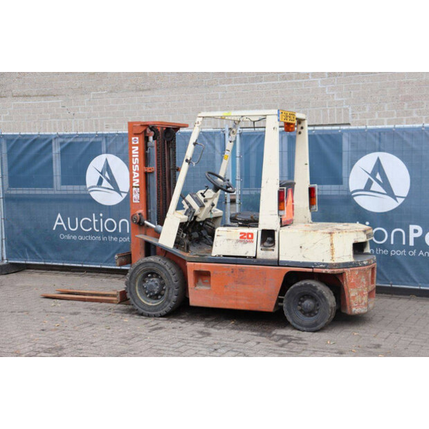 1990 NISSAN EH02A25-46418957