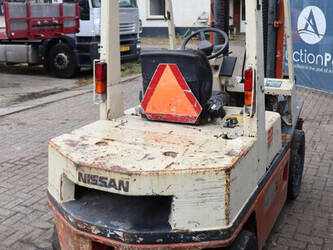 1990-nissan-eh02a25-1439510-46418960