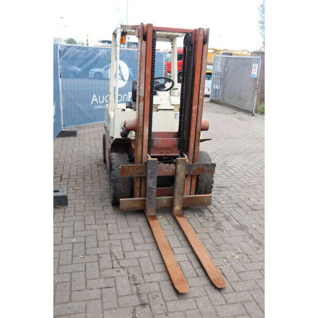 1990 NISSAN EH02A25-46418961