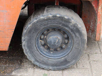 1990-nissan-eh02a25-1439510-46418969