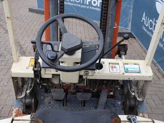 1990-nissan-eh02a25-1439510-46418974