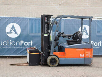 Image de CHARIOTS ÉLÉVATEURS 2005 Toyota 7FBEF18