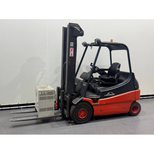 2006 Linde E25-02-46419396