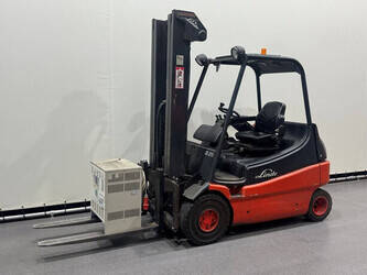 2006-linde-e25-02-1439523-46419413