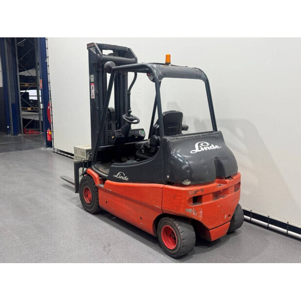 2006 Linde E25-02-46419415