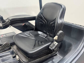 2006-linde-e25-02-1439523-46419416