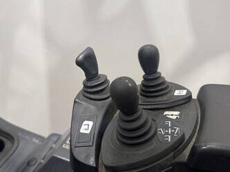 2006-linde-e25-02-1439523-46419417