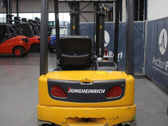 2003-jungheinrich-efg-vac25-1439525-46419459