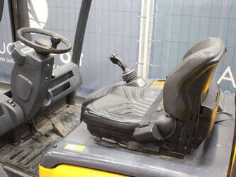 2003-jungheinrich-efg-vac25-1439525-46419480