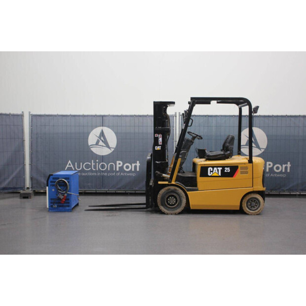 2005 كاتربيلر EP25K-46419490