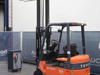 2007-toyota-7fbmf16-1439527-46419552