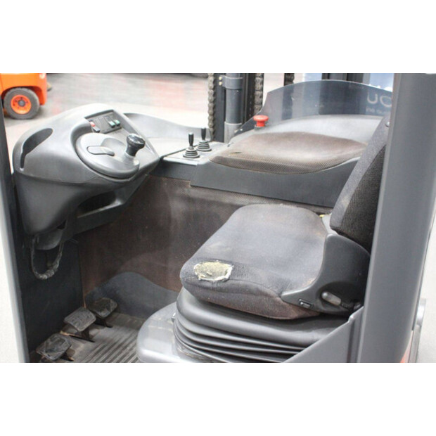 2005 ليندي R14-46419622