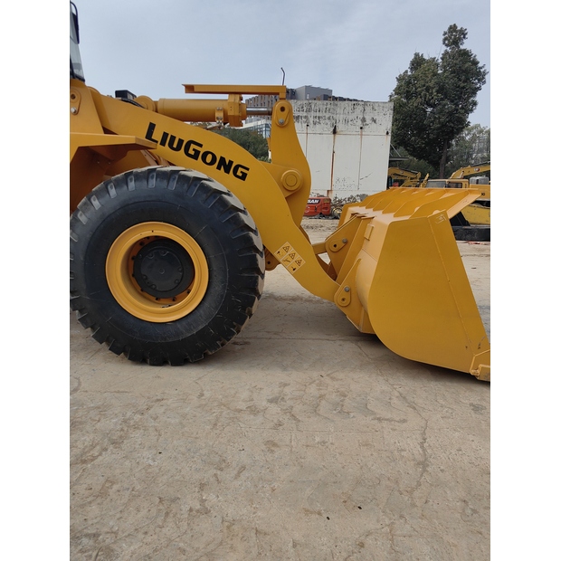 2024 ليوكونج CLG856-46433440