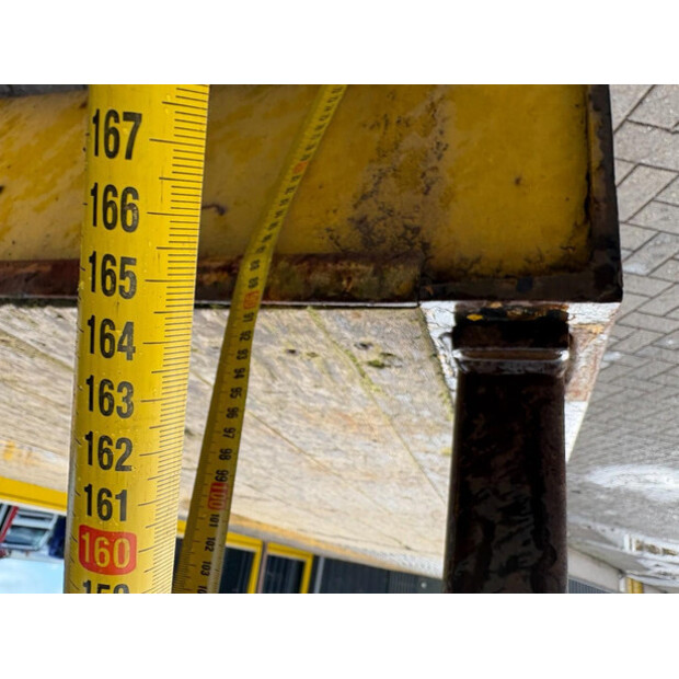 2000 بروشيس PALFINGER 17502-46433521