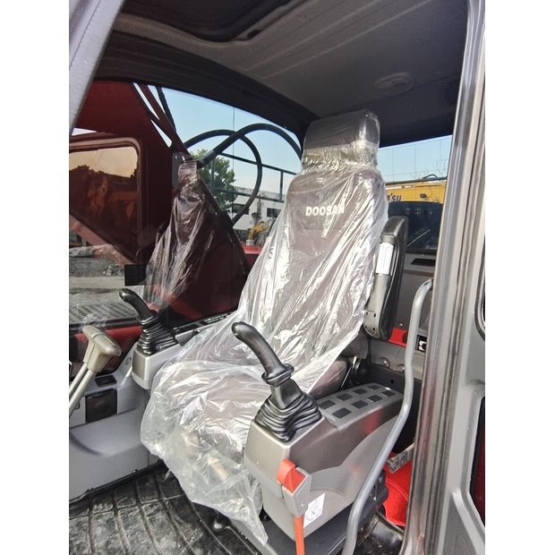 2024 Doosan DX225LC-9C-46434112