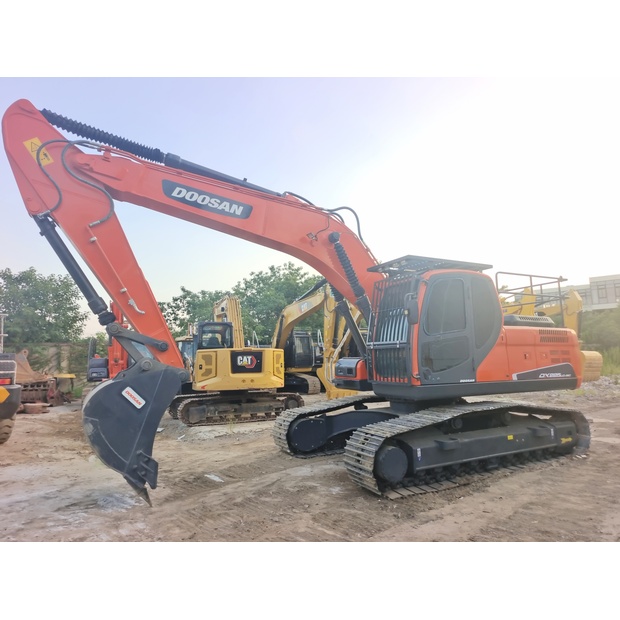 2024 Doosan DX225LC-9C-46434117
