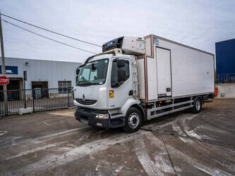 صورة ل شاحنات 2013 رينو MIDLUM 220