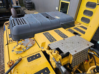 2007-komatsu-pc210lc-8-1439772-46435235