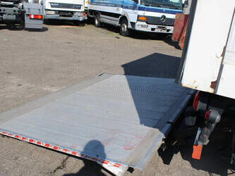 2009-daf-lf-1428826-46435553