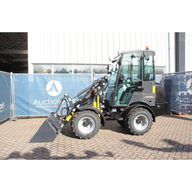 2026 Panther W25-46435797