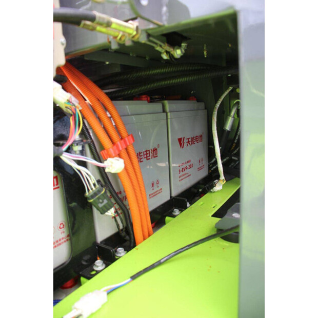 2026 بانثر 608E-46435885