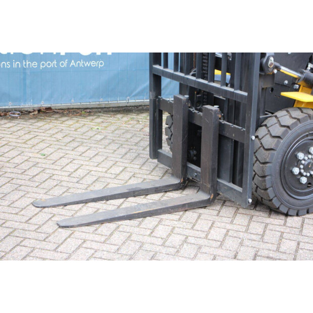 2025 LTMG FD40-46435975