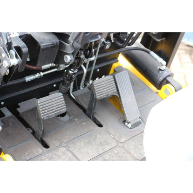 2025 LTMG FD40-46435989