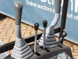 colt-kv13-1439801-46436175