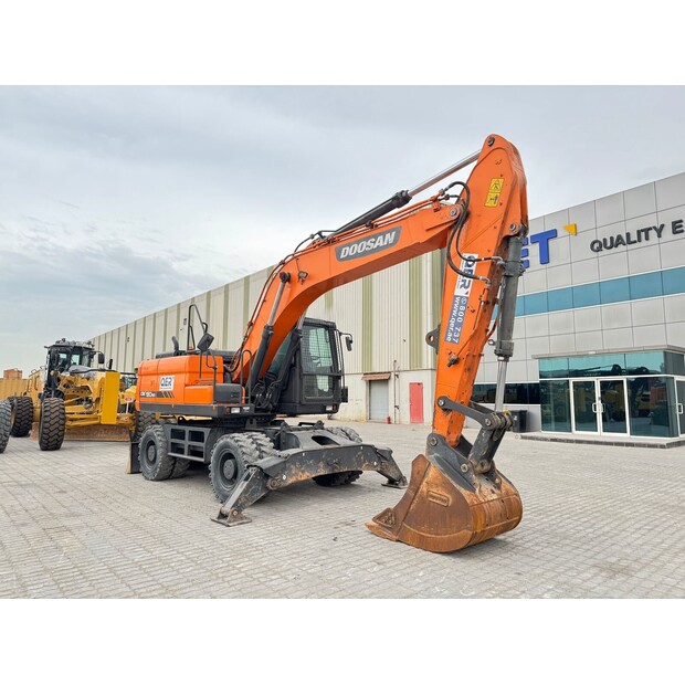 2023 Doosan DX190WA-46436625