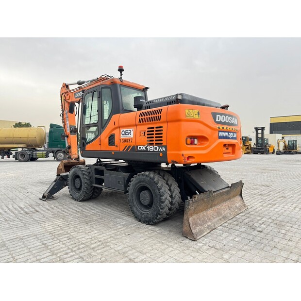 2023 Doosan DX190WA-46436629