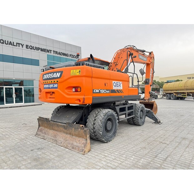 2023 Doosan DX190WA-46436631